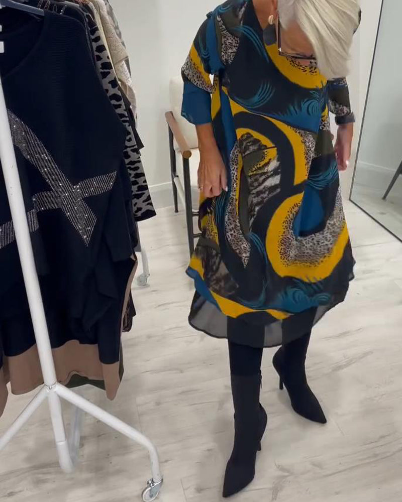 Elegant Tryckt Klänning Med Runt Halsutsnitt