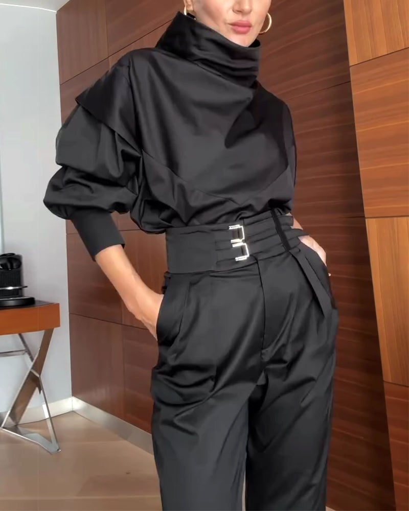 Elegant Och Stilfull Topp Med Hög Halsring