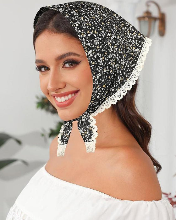 Liten Blommig Triangelscarf