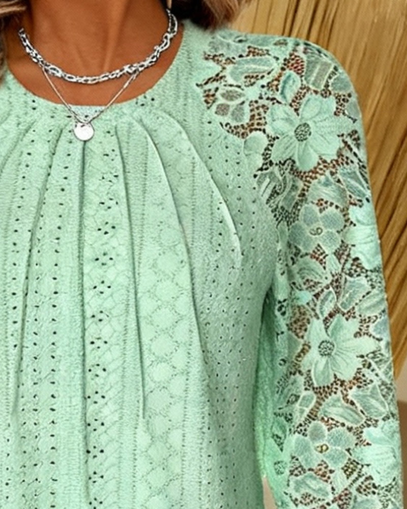 Elegant Enfärgad Blus Med Urholkningar