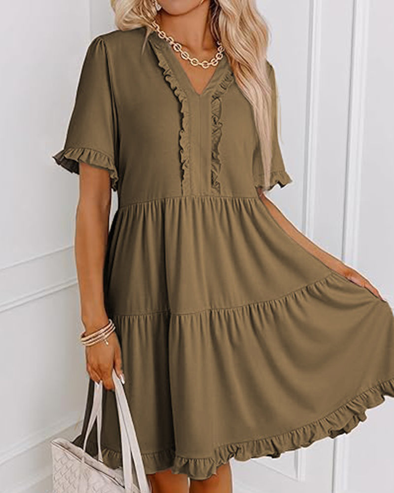 Klänning Rynkad Kant V-Ringning Lagerdelad Kant