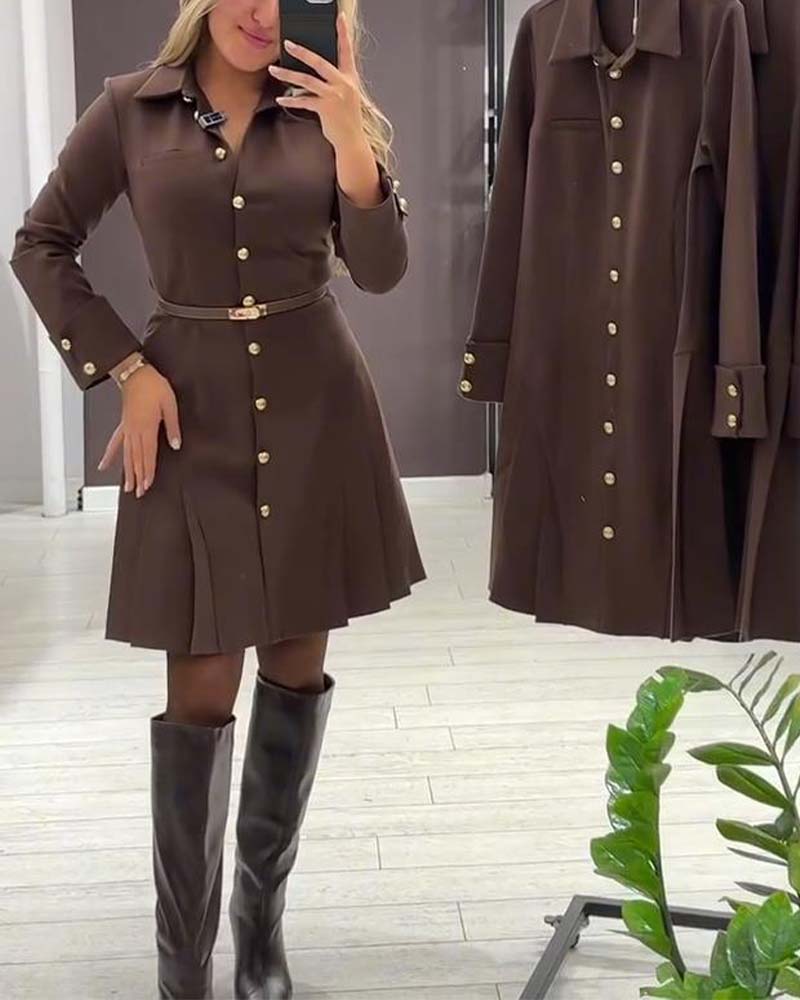 Klänning Med Knappning Och Långa Ärmar