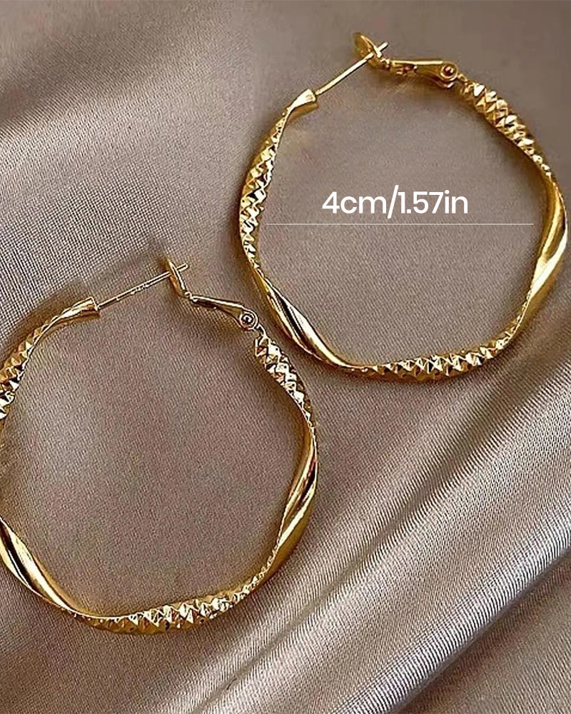 Minimalistisk Oregelbunden Vriden Ring Örhängen Elegant Texturerad Design