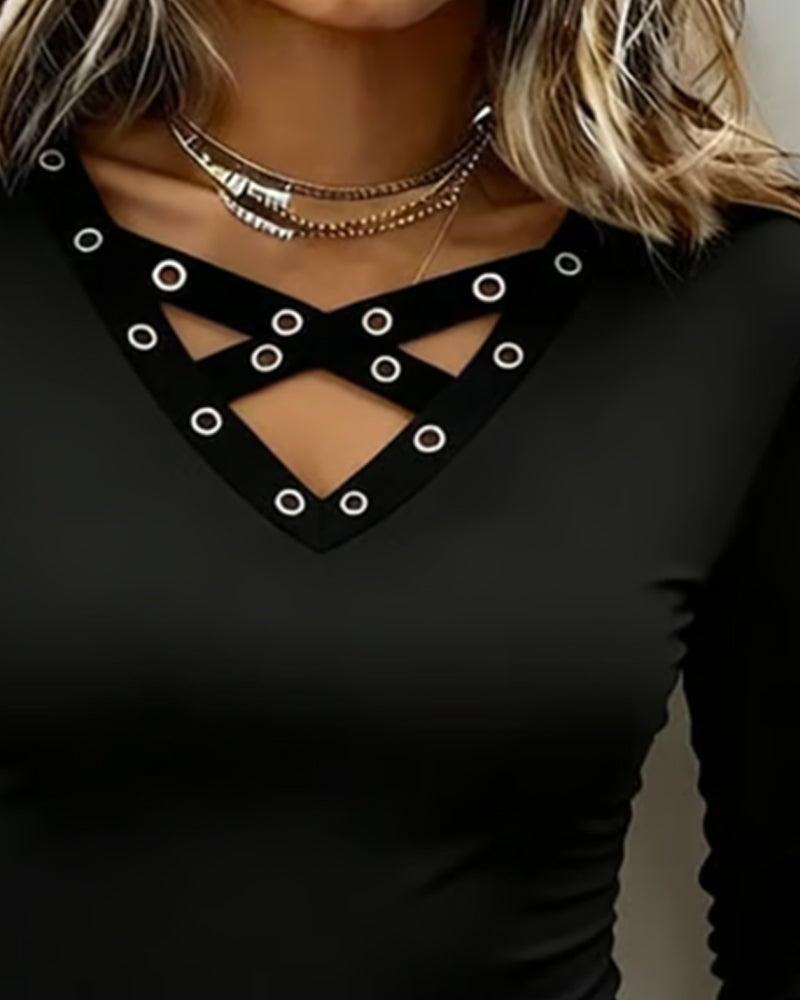 Topp Med Korsad V-Ringning Och Långa Ärmar