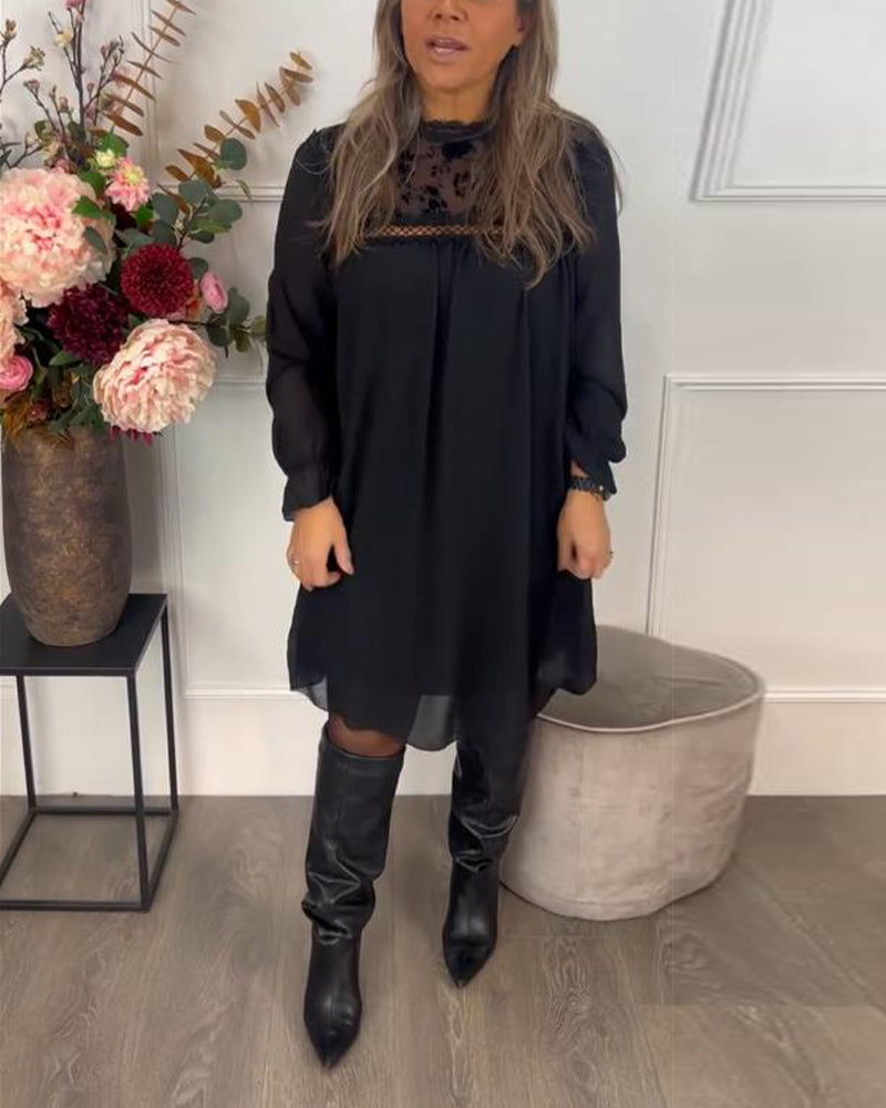 Klänning Med Spets Utsnitt Detalj, Puffärms Design Och Elegant Aura