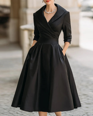 Elegant Modernt Klänning I Enfärgad Färg