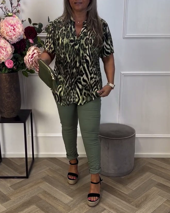 Blus Moderiktig Leopardtryck Kortärmad