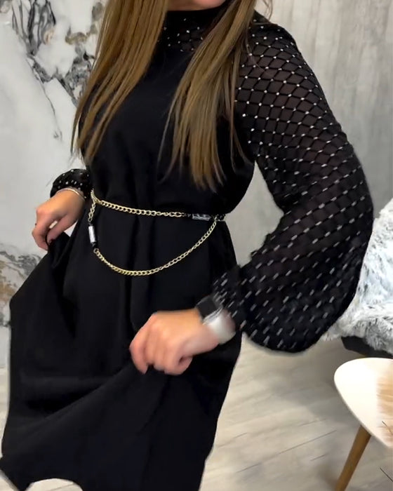 Klänning Glittrande Lappverk Rund Halsringning