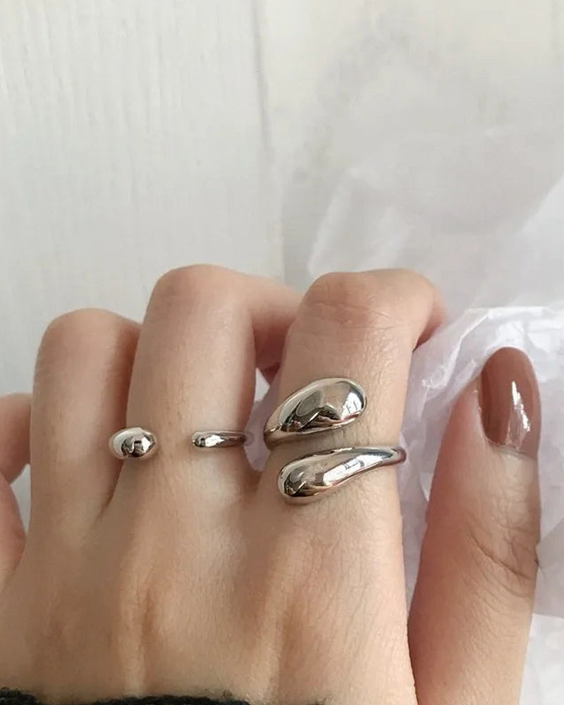 Ring Oregelbunden Vattendroppe