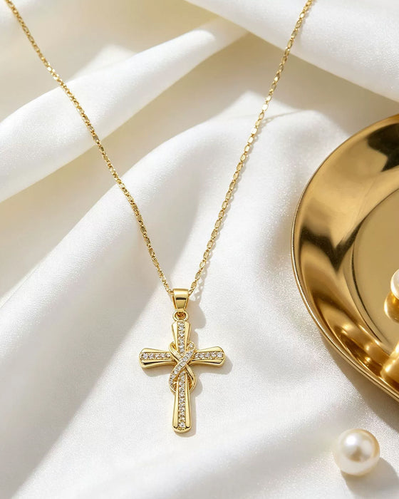 ✝️ Damhalsband med Gnistrande Korshänge – Elegant Tvinnad Design För Vardag & Speciella Tillfällen