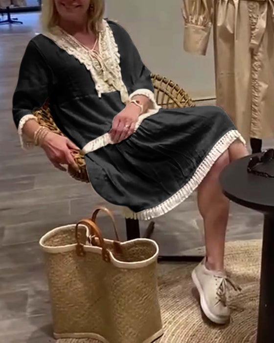 V-ringad frans i spets avslappnad klänning