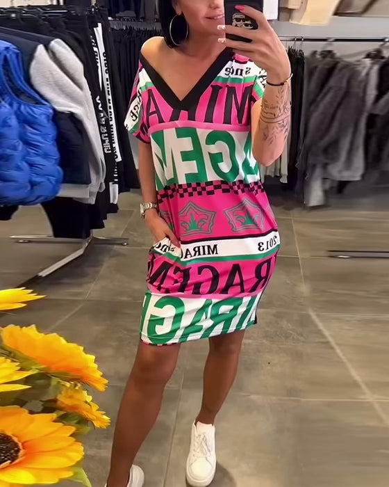 Klänning Tryckt V-Ringad Kortärmad