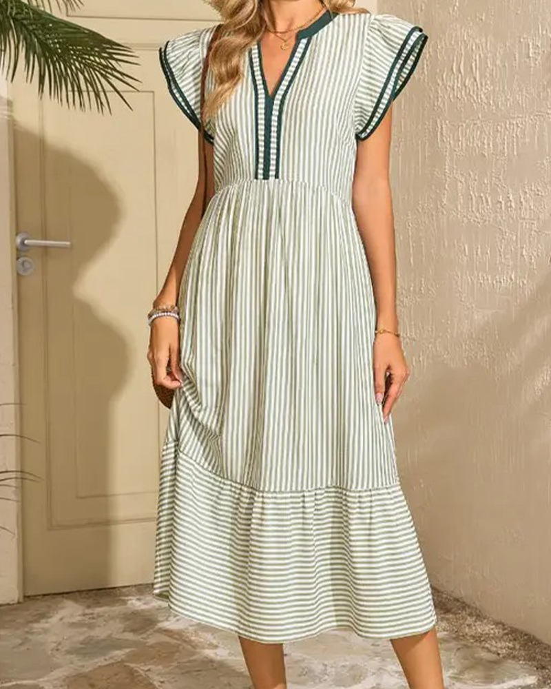 Klänning Randig Dubbel Rynkad Kortärmad