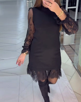 Spetskantad Lappverk Klänning