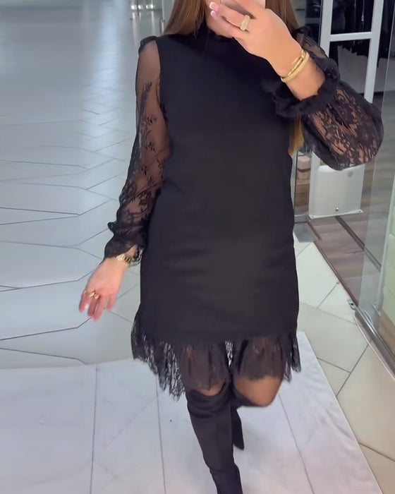 Spetskantad Lappverk Klänning