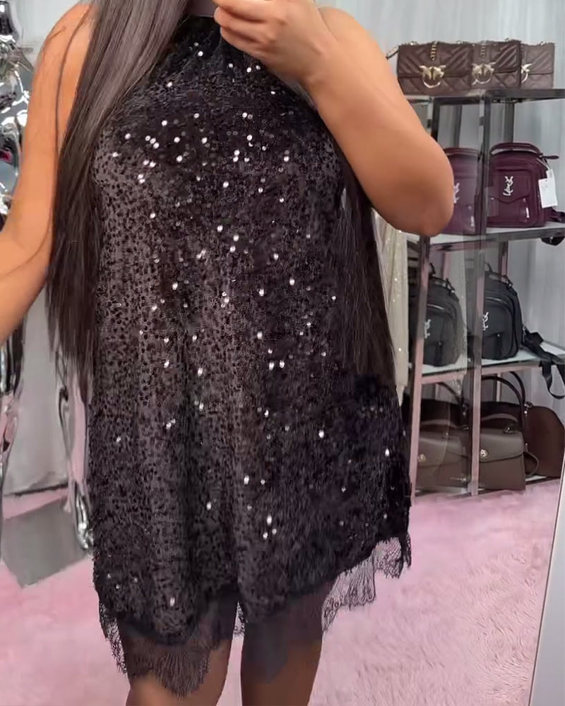 Enfärgad Klänning Med Lapptäcktsdetaljer