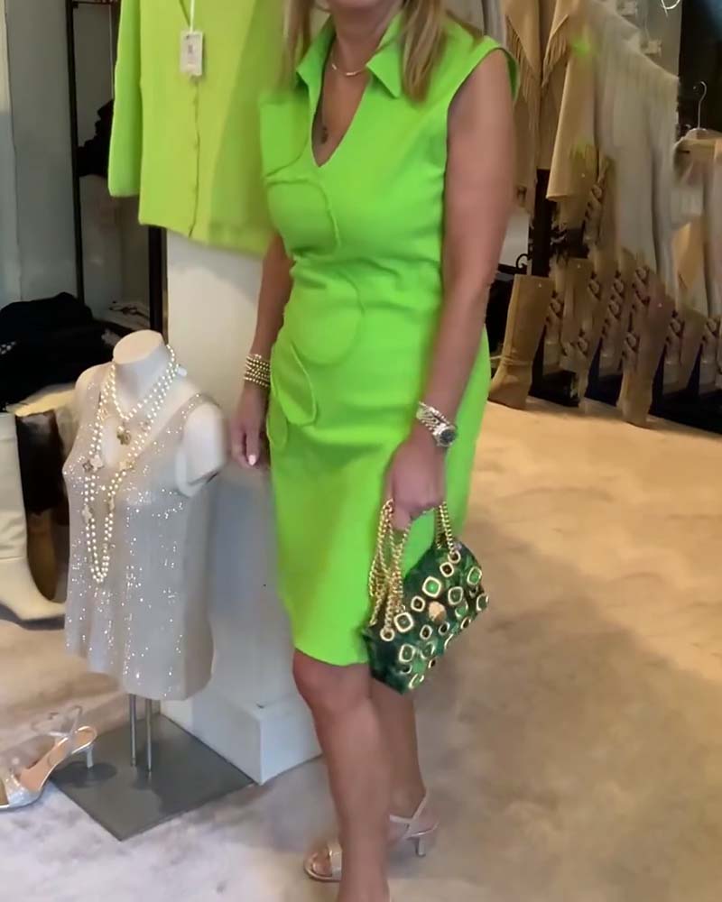 Klänning V-Ringad Ärmlös Åtsittande Midja