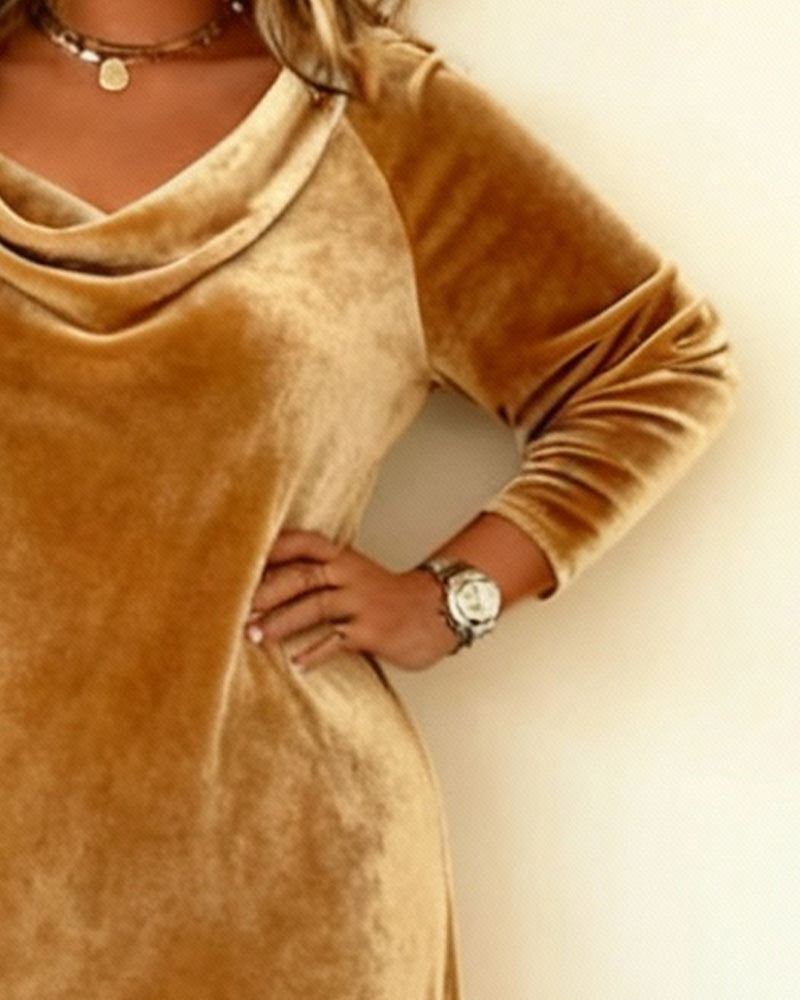 Plussize Klänning Med Draperad Krage Och Långa Ärmar