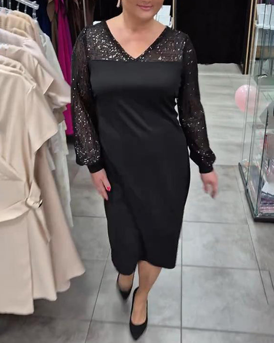 Elegant Enfärgad Klänning Med V-Ringning