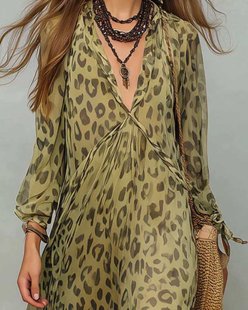 Klänning V-Hals Lång Ärm Leopard Maxi