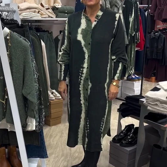 Ståkrage skjortklänning med tryckknappar