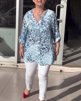 Avslappnad tryckt skjorta med v-ringad button-down