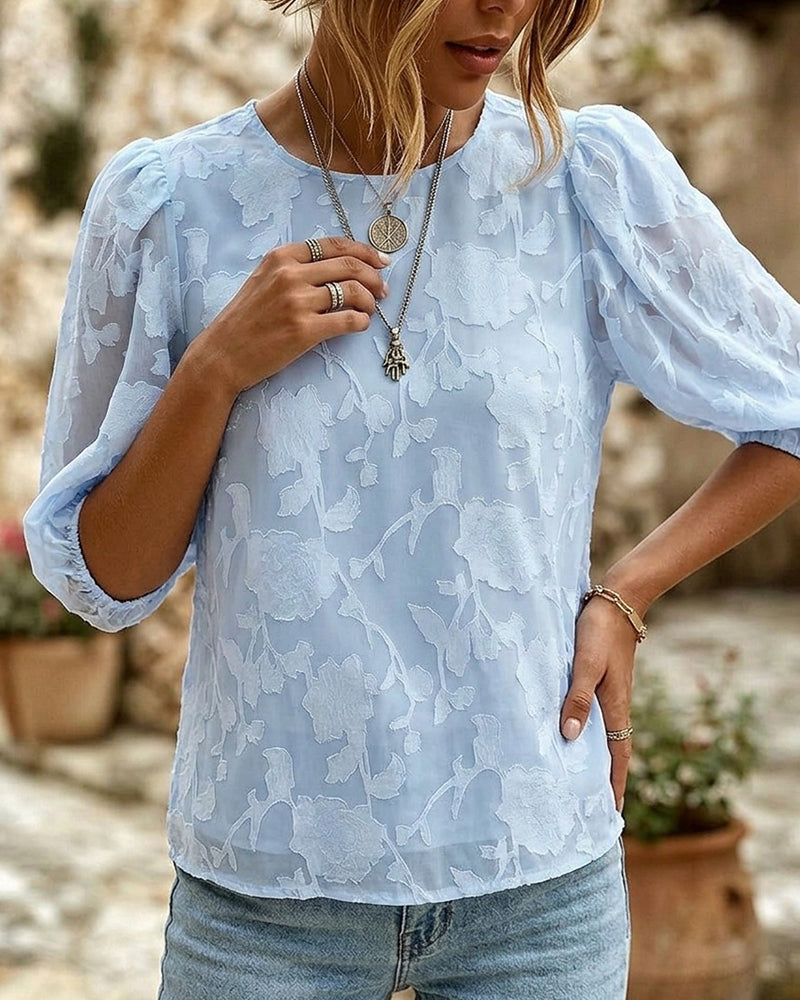 Rundhalsad Blus Med Puffärmar