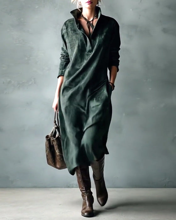 Elegant klänning med enfärgad ficka