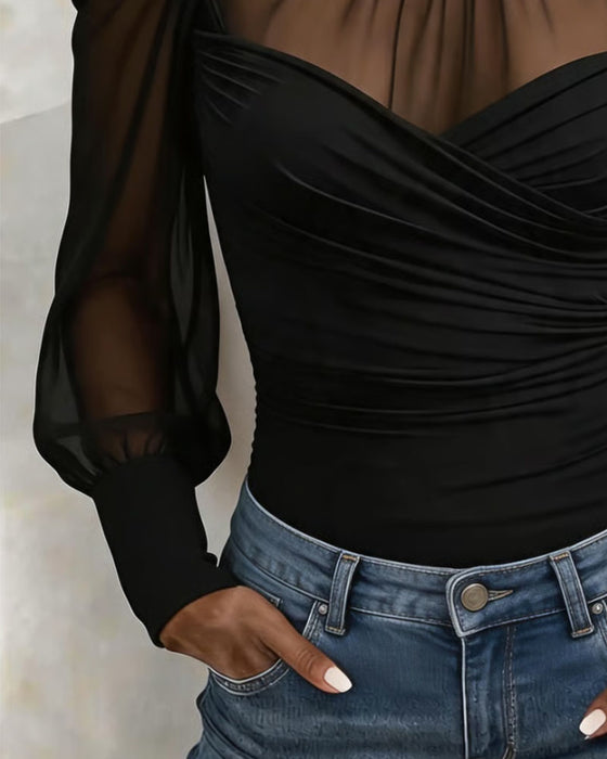 Topp Mockneck Off-Shoulder Krossad Sheer
