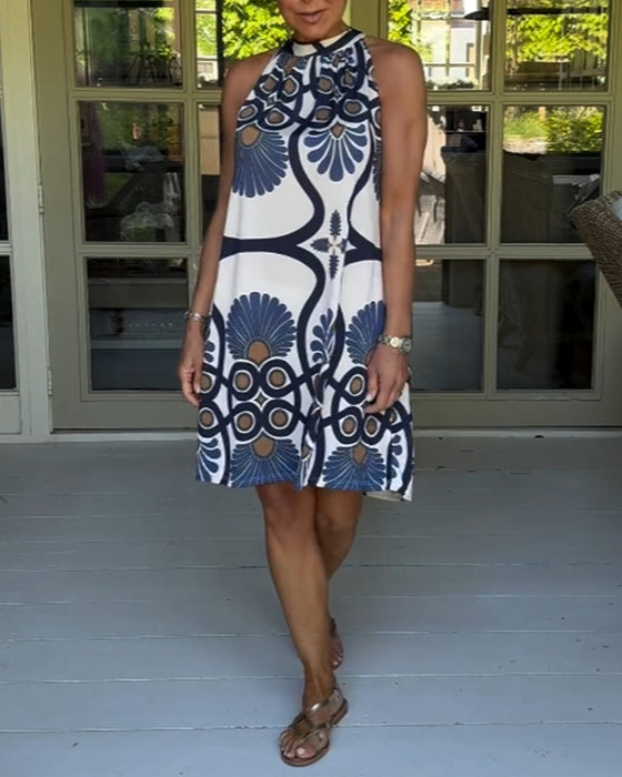 Halterringad klänning med vintagetryck