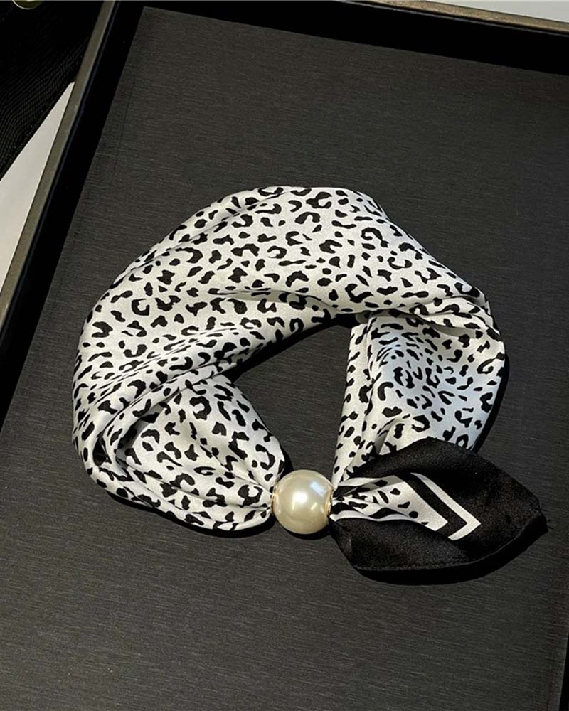 Lättillgänglig Glamour: Pärlhalsbandscarf 🧣