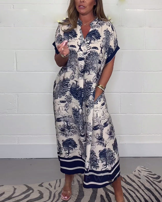 V-ringad fickklänning med djurtryck