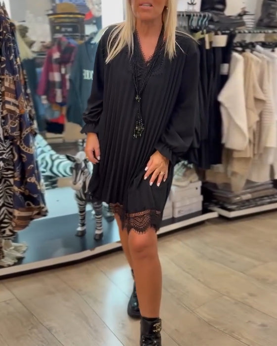 Klänning Spetskantad Plisserad Lös