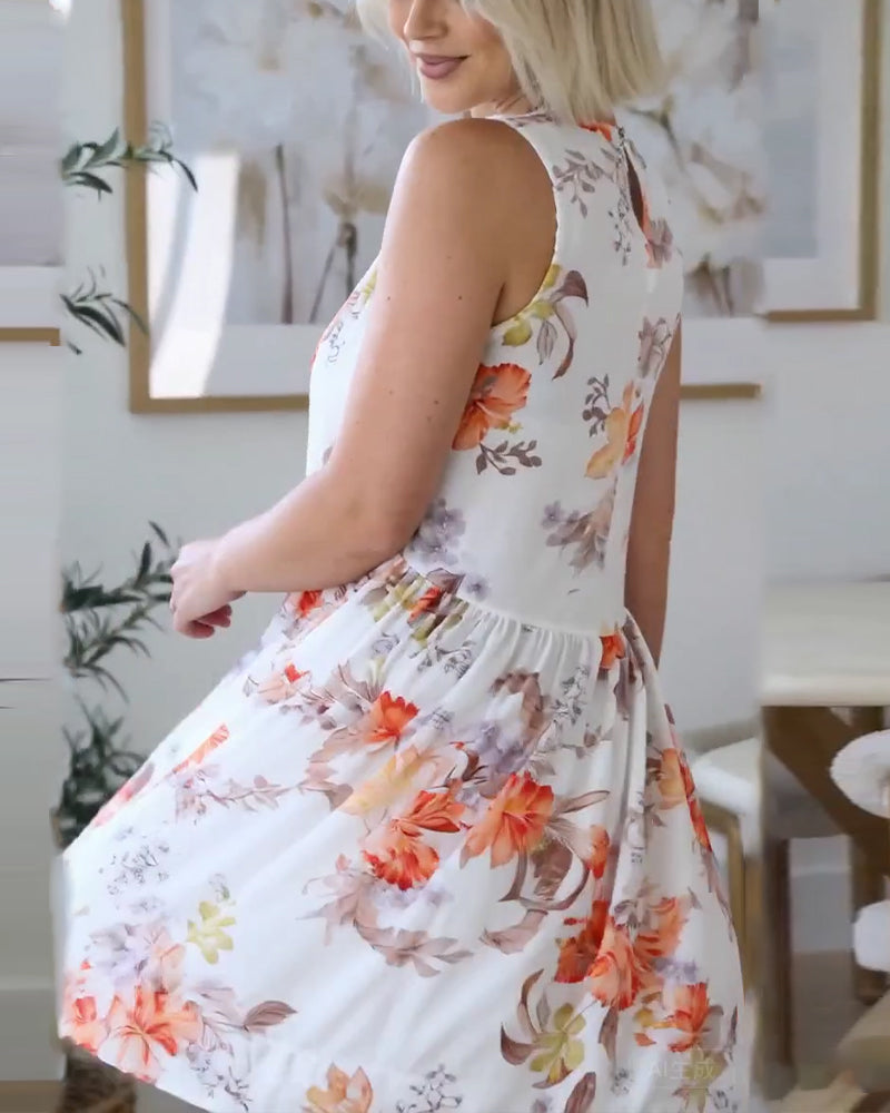 Klänning Ärmlös Veckad Blommönstrad