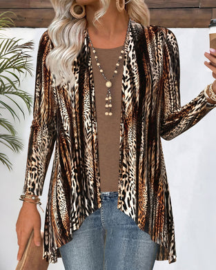 Topp Med Falskt Två-Delat Design, Leopardtryck Paneler Och Chic Stämning