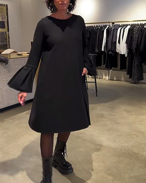 Klänning Enfärgad Flärpärm Rysch