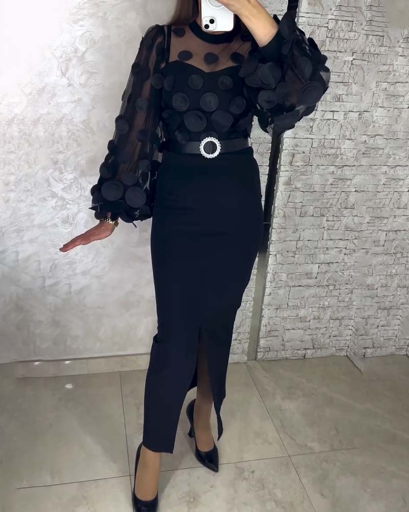 Åtsittande Klänning I Fransk Stil Med Ballongärmar