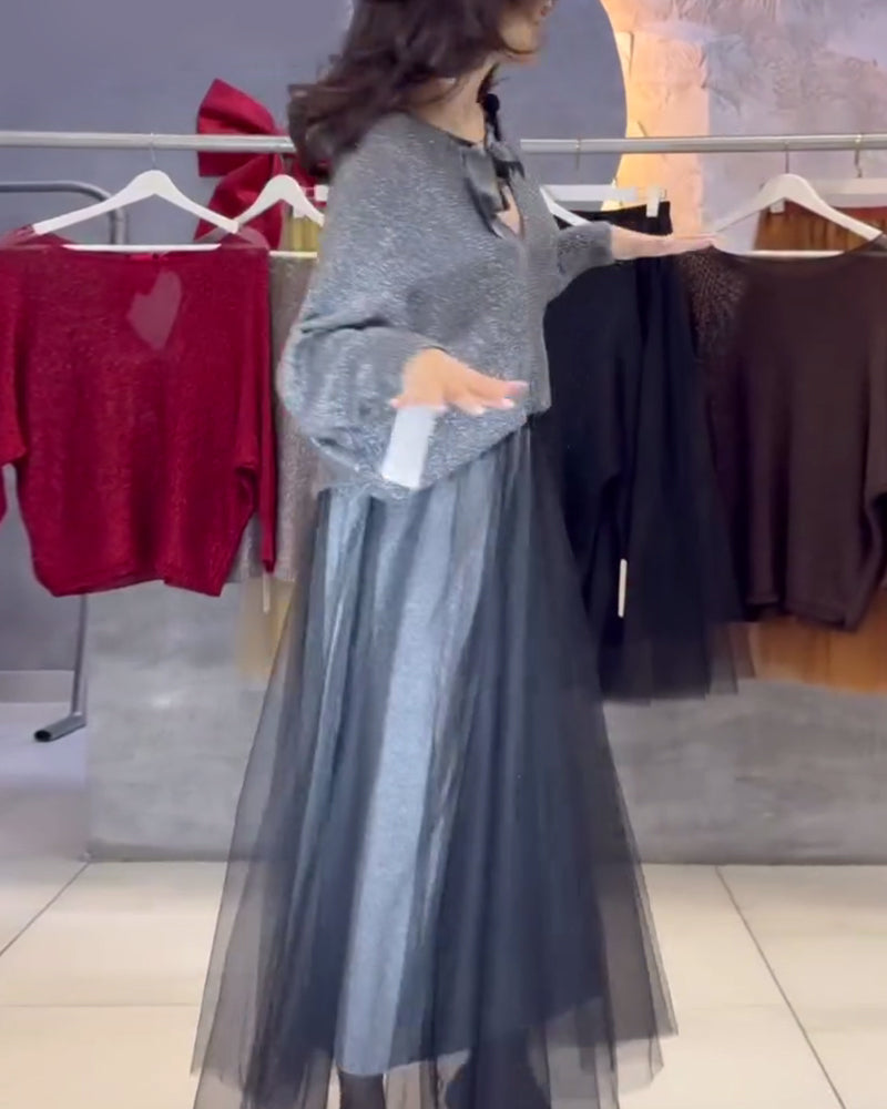 Pullover Och Kjol Med Fladdermusärmar Och Glimmer