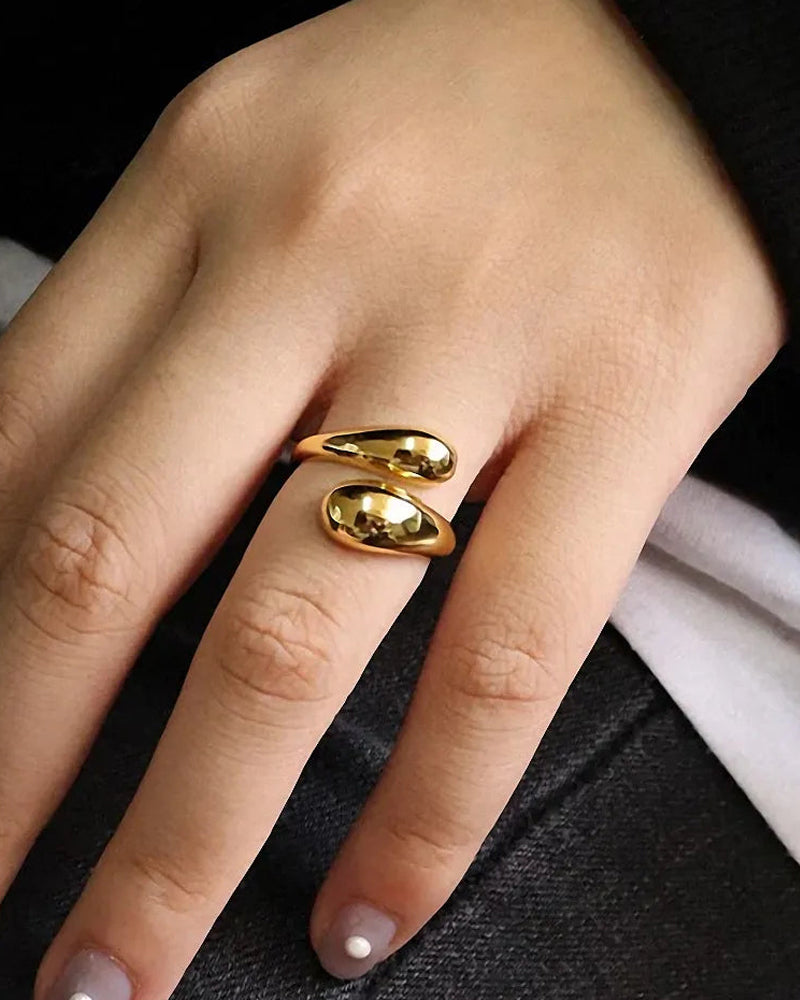 Ring Oregelbunden Vattendroppe