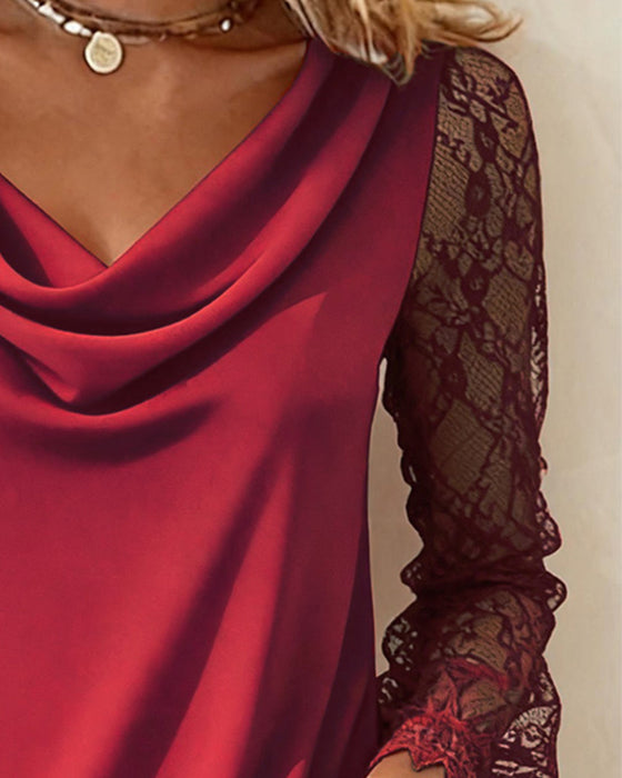 Topp Med Draperad Krage Och Lapptäcktsdetaljer