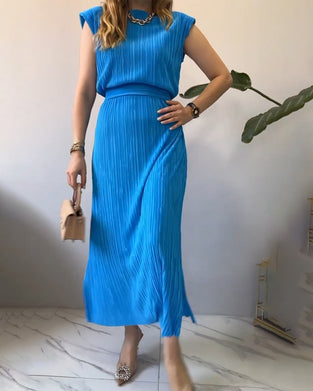 Ärmlös långklänning med textur