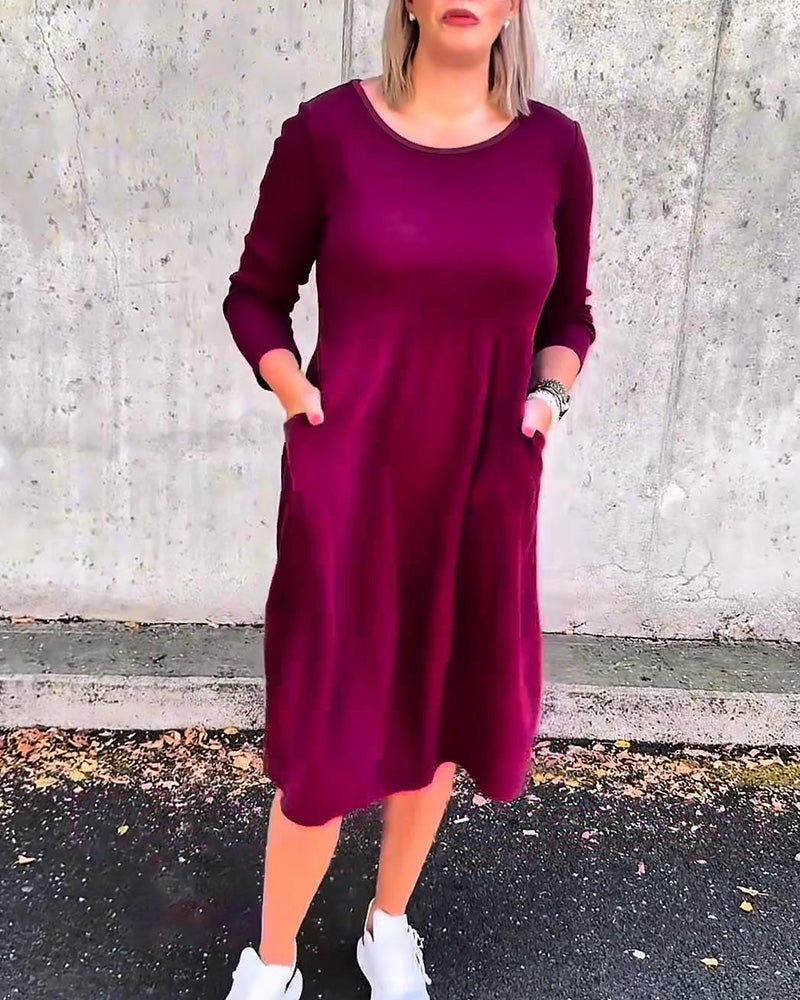 Klänning Med Rund Hals Och Lösa Lanternärmar