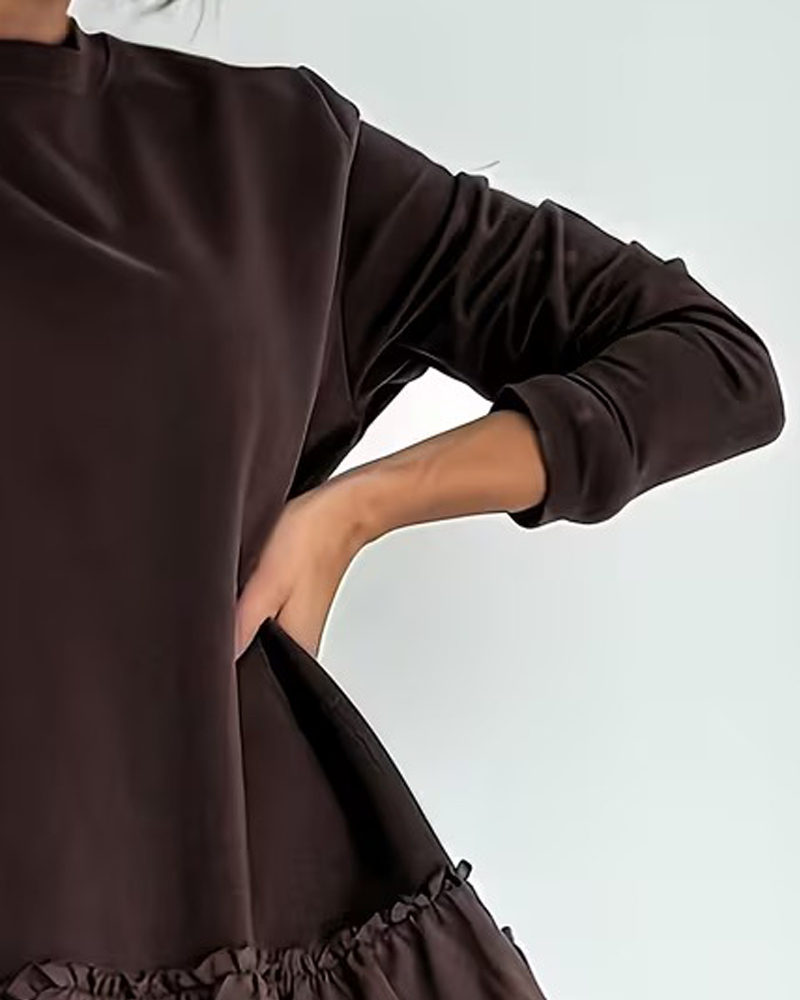 Långärmad Patchworkklänning Med Rund Hals