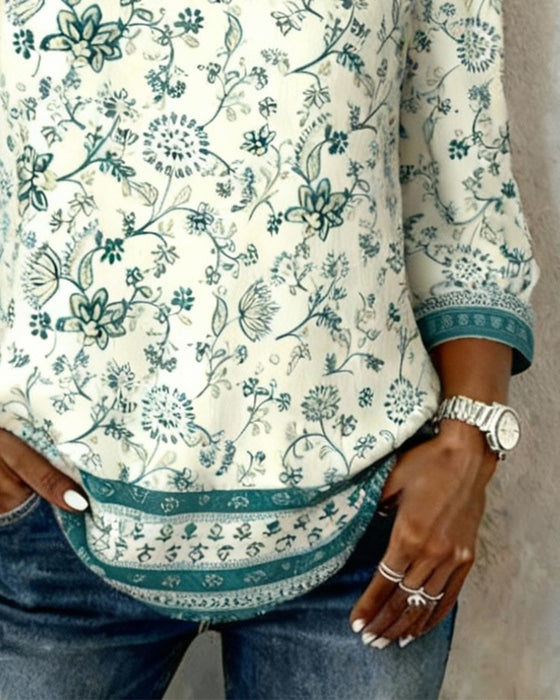 Topp Med Blommönster Och Trekvartsärm