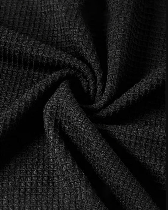 Topp Med Slag Och Kontrastfärgade Insatser