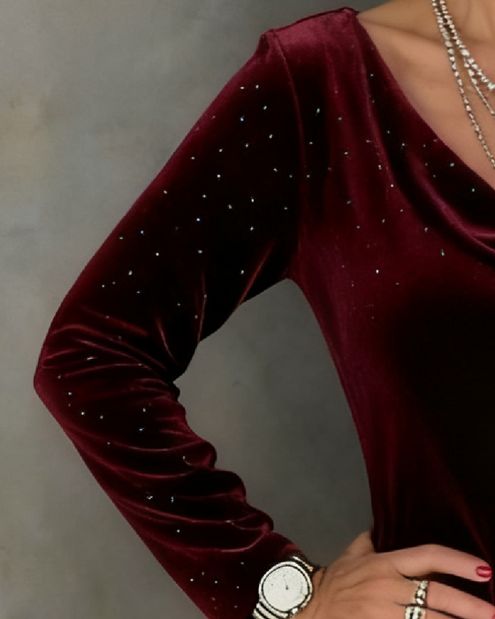 Klänning Med Fin Glans Och Rak Passform