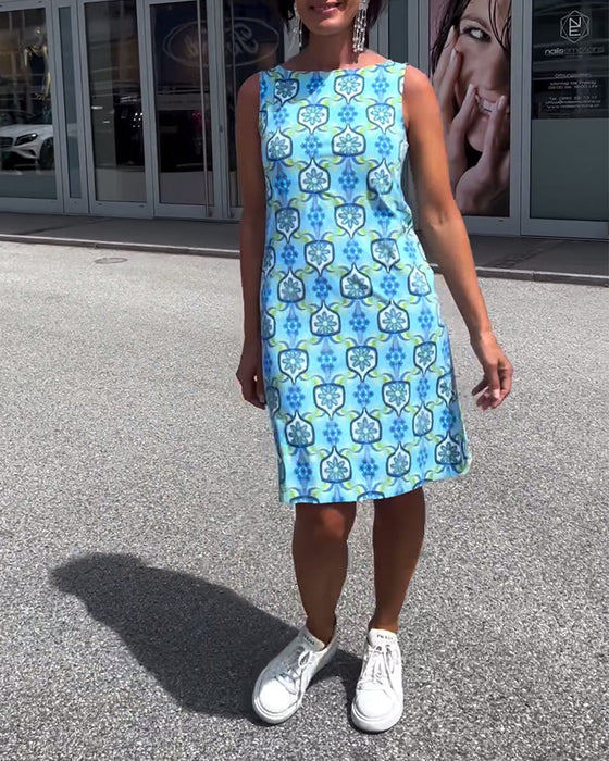 Slim fit klänning utan ärm