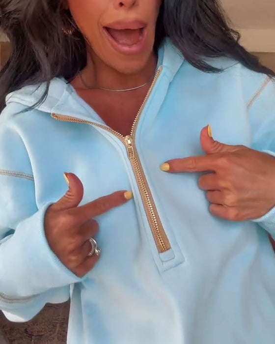 Tröja med avslappnad huva och enfärgad dragkedja