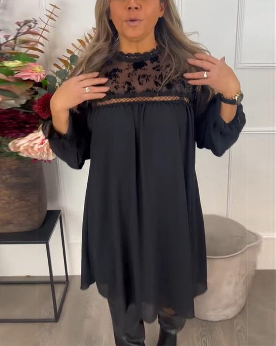 Klänning Med Spets Utsnitt Detalj, Puffärms Design Och Elegant Aura