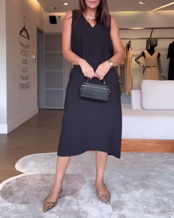 Klänning avslappnad v-ringad ärmlös enfärgad split